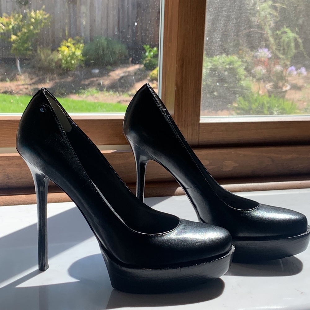 Calvin Klein Stilettos - Picture 1 of 5